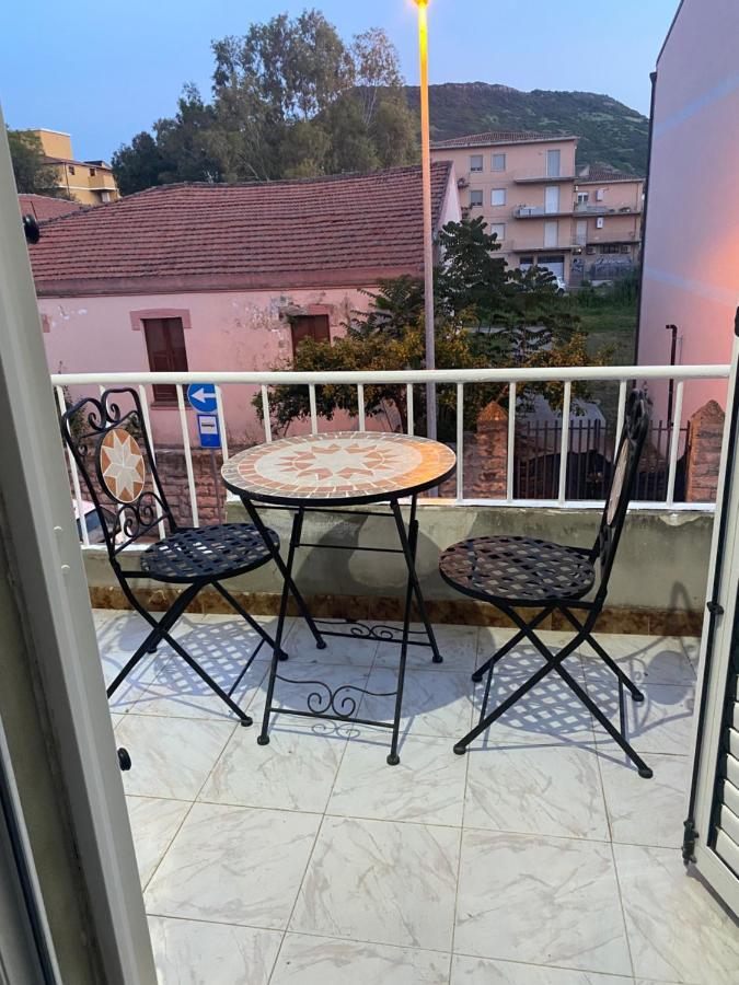 Appartamento Bilocale 4 Posti بوسا المظهر الخارجي الصورة
